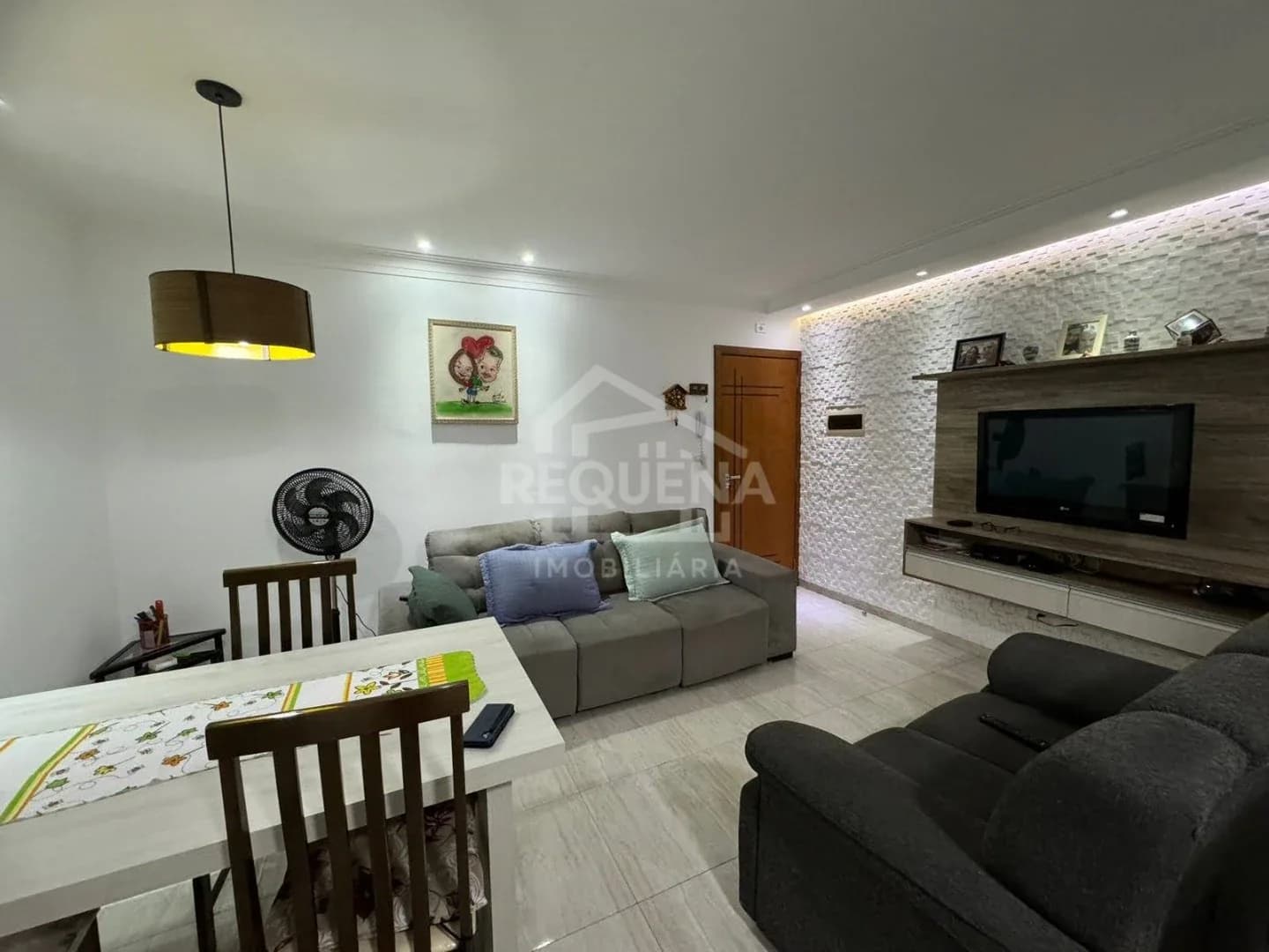 Foto de COBERTURA COM 2 DORMITÓRIOS, MÓVEIS PLANEJADOS E SACADA – 90m² – VILA ELDÍZIA – SANTO ANDRÉ