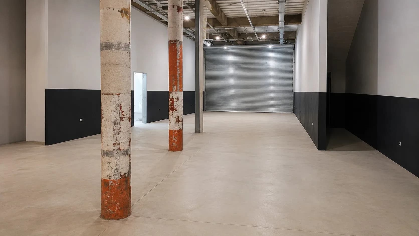 Foto de GALPÃO AMPLO COMERCIAL PARA LOCAÇÃO – 265 m² - ÓTIMA LOCALIZAÇÃO PARA COMERCIO