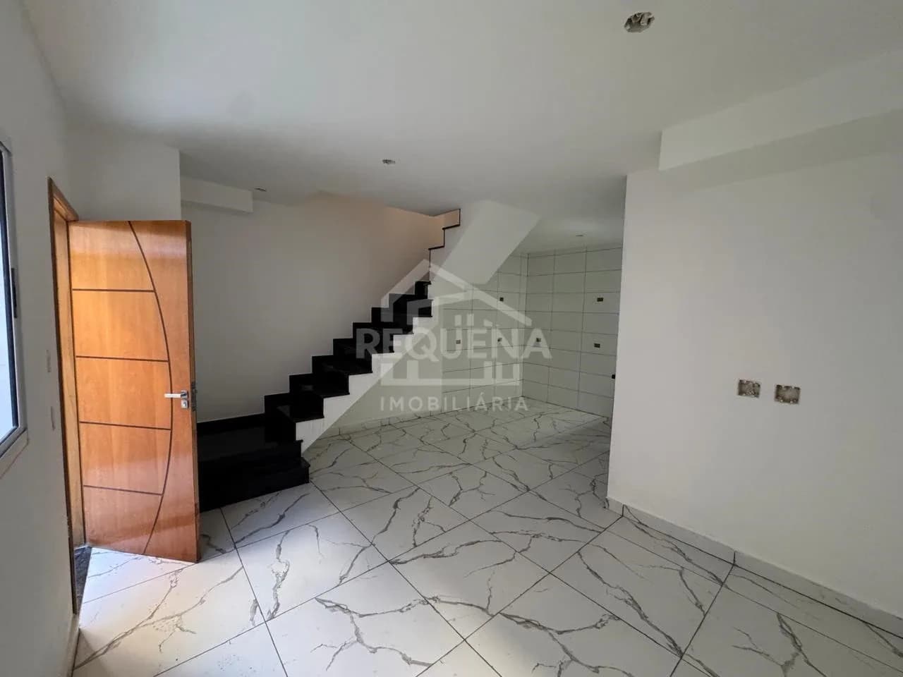Foto de Sobrado novo 2 suítes – acabamento moderno, 1 vaga e excelente oportunidade
