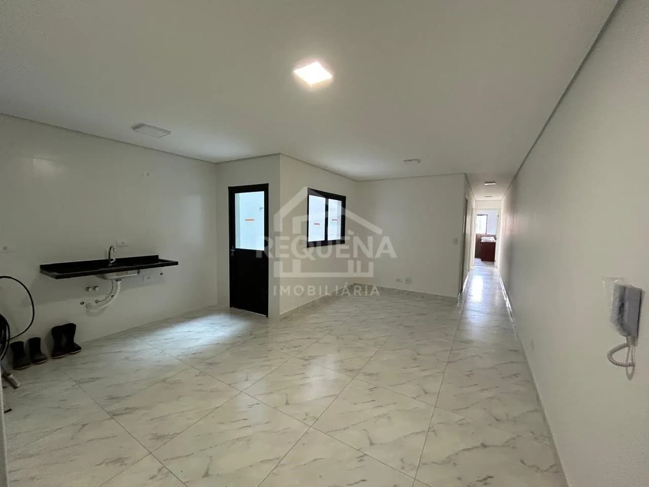 Foto de Apartamento moderno com 3 dormitórios, 2 vagas, sacada e infraestrutura completa para água quente, ar-condicionado e jacuzzi